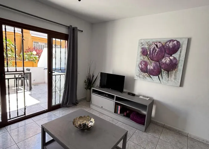 One Bedroom 2 Persons アパート アデヘ